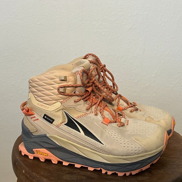 Altra Olympus 5 Mid GTX Hiking Boots - Picture 2 of 5